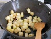 家常菜肉焖冬瓜做法图解2)