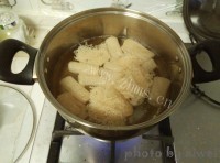 竹荪煲鸡汤做法图解7)