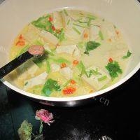 家常菜芹菜豆腐做法图解7)