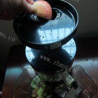自制苹果橙子汁做法图解4)