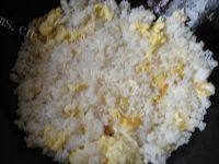 彩椒蛋炒饭做法图解5)
