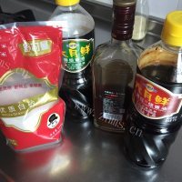 美味的红焖猪手做法图解4)