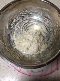 自己做的葱油饼做法图解1)