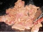 美味的耗油牛肉做法图解10)