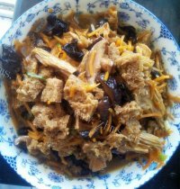 美味的凉拌面筋