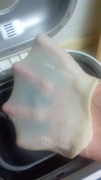 喷香的蔓越莓面包卷做法图解1)