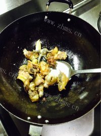 墨鱼鸡汤做法图解2)