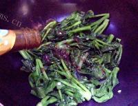家常菜蒜蓉炒菜心做法图解6)