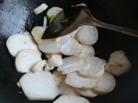 家常菜红烧杏鲍菇做法图解4)