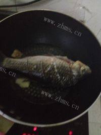 香浓的鲫鱼豆腐汤做法图解3)