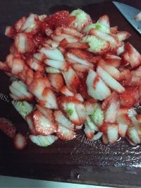 自制草莓优乐多做法图解3)