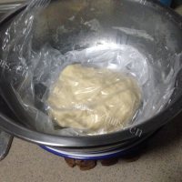 自制豆沙卷面包做法图解6)