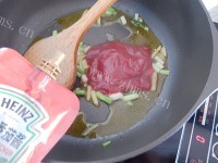 美味的茄汁土豆粉做法图解6)