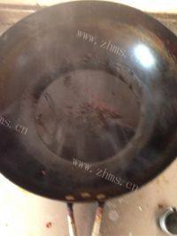 口感极佳的白菜猪肉包子做法图解5)