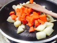美味的土豆咖喱饭做法图解4)