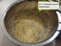 自制奶香咸甜酥酥原味曲奇做法图解4)