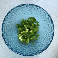 色香味浓的番茄蛋花汤做法图解3)