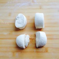 口感极佳的葱油手抓饼做法图解5)