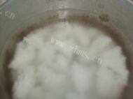 妈妈教我做皮蛋瘦肉粥做法图解2)