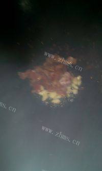家常菜瘦肉炒荷兰豆做法图解3)