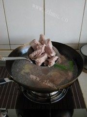 百叶结烧排骨做法图解1)