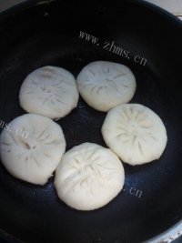 自制白菜猪肉馅饼做法图解12)
