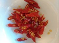 美味的蒜苗炒腊肉做法图解1)