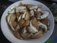 家常菜香菇炒豆角做法图解2)