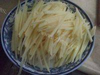 家常菜炒土豆丝做法图解1)