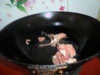 好吃营养的莲藕炒肉做法图解5)