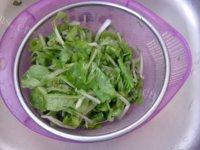 自己做的青菜鸡蛋炒面做法图解3)