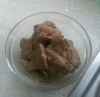 家常菜芹菜炒猪肝做法图解4)