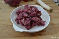 家常菜番茄炖牛肉做法图解1)
