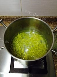 好喝的蜂蜜柚子茶做法图解6)