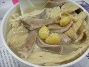美味的白果腐竹猪肚汤
