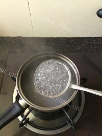诱人的烧仙草做法图解6)