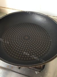 香喷喷的香煎豆腐做法图解2)