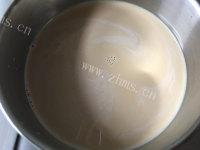 诱人的自制珍珠奶茶做法图解10)