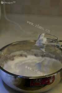自制戚风蛋糕做法图解9)