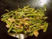 家常菜豆豉蒜茸炒农芽豆