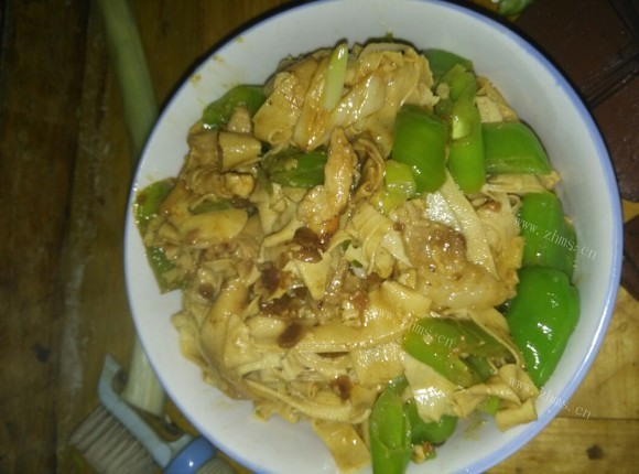 尖椒豆片炒肉