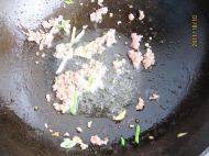 家常菜香菇肉末烧豆腐做法图解3)