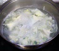 猪肉韭菜馄饨做法图解11)