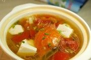 梭子蟹番茄豆腐煲做法图解3)