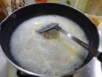 家常西兰花蘑菇奶汤做法图解14)