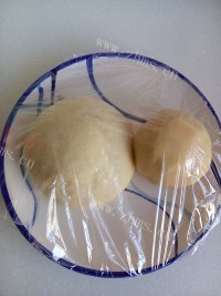红豆沙菊花酥做法图解5)