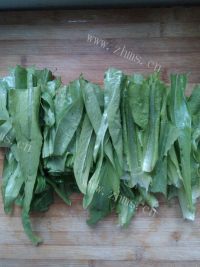 家常菜蒜蓉油麦菜做法图解3)