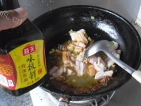 好吃的五花肉炖豆角做法图解6)