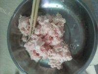 美味的白菜平菇饺做法图解2)