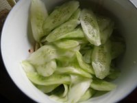 简单的凉拌黄瓜片